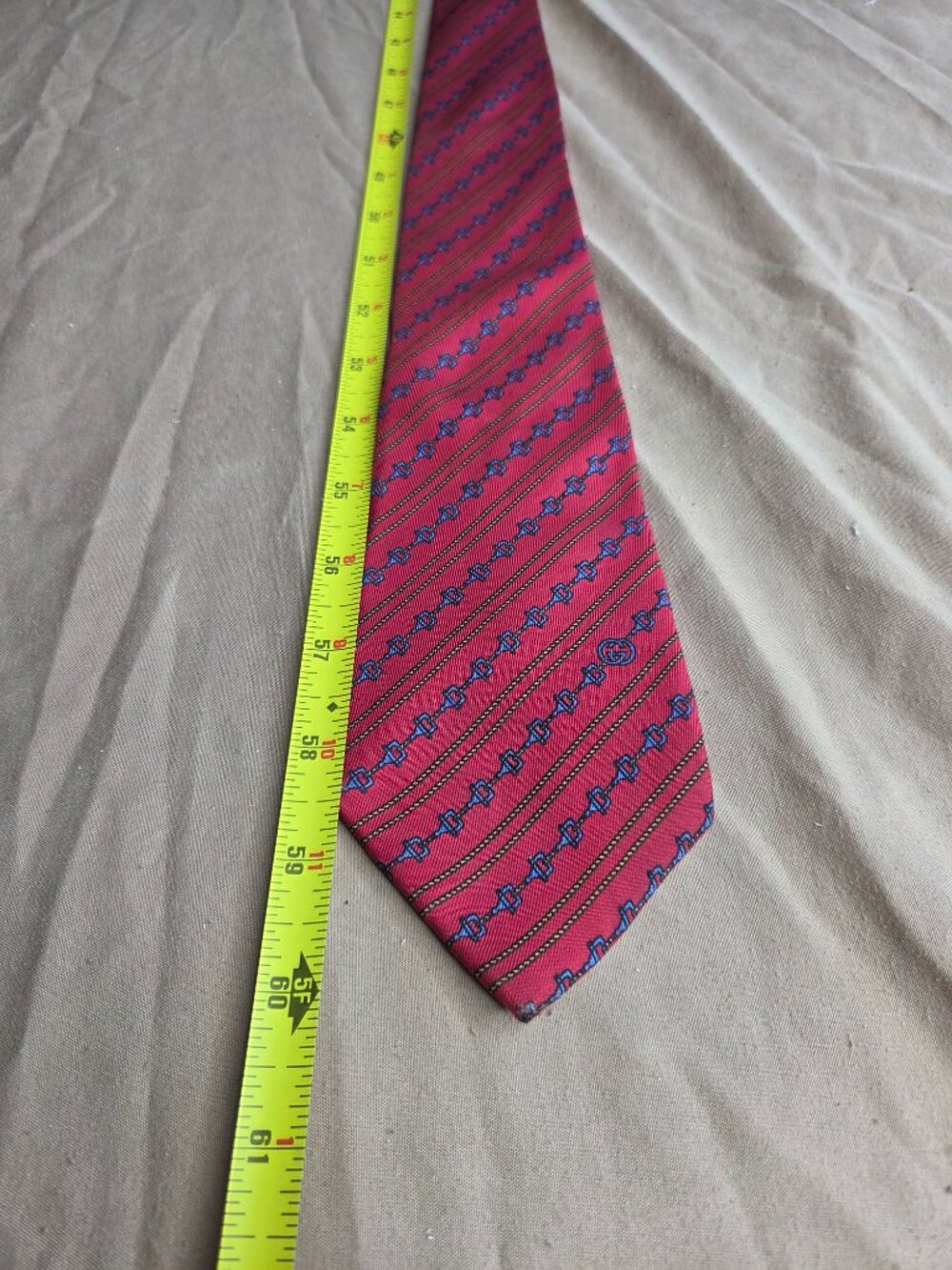 Vintage Gucci Mens 100% Silk Horsebit Red Blue Neck Tie Made in Italy - Picture 4 of 5